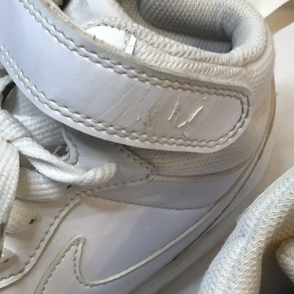 NIKE AIR WHITE UPPER  SNEAKERS SZ 4.5Y - Picture 6 of 12